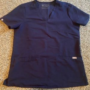 Figs Casma Navy Top M